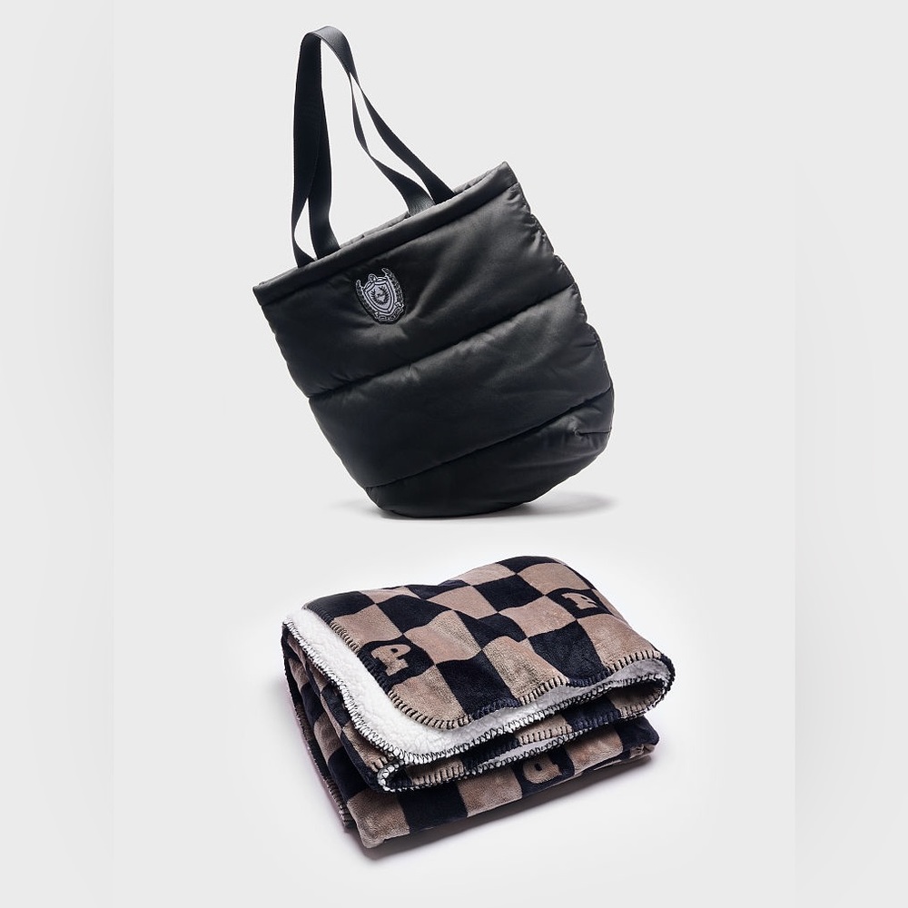 Victorias Secret Plush tote bag and blanket. New in bag